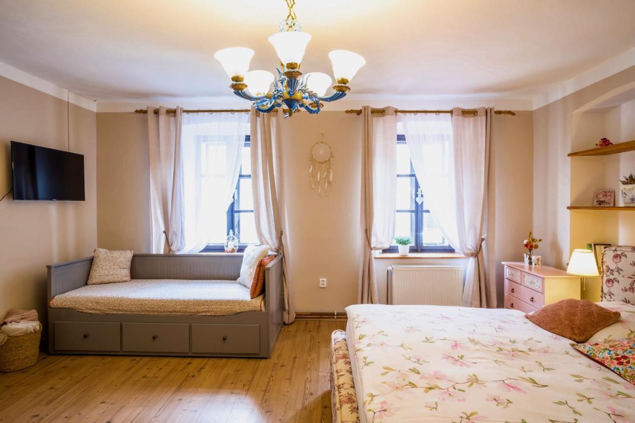 Rustic House V Luzickych Horach Apartment